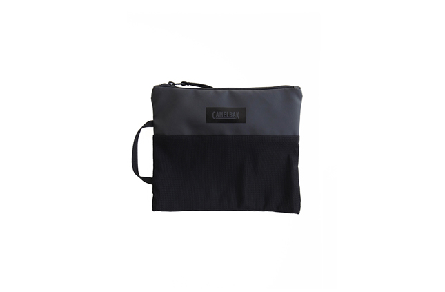 C8023_PLAIN POUCH_1.jpg